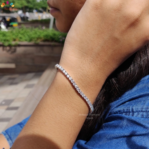 Bella Crystal Line Tennis Bracelet in 925 Silver Dazzling Diamond - Picture 4 of 8